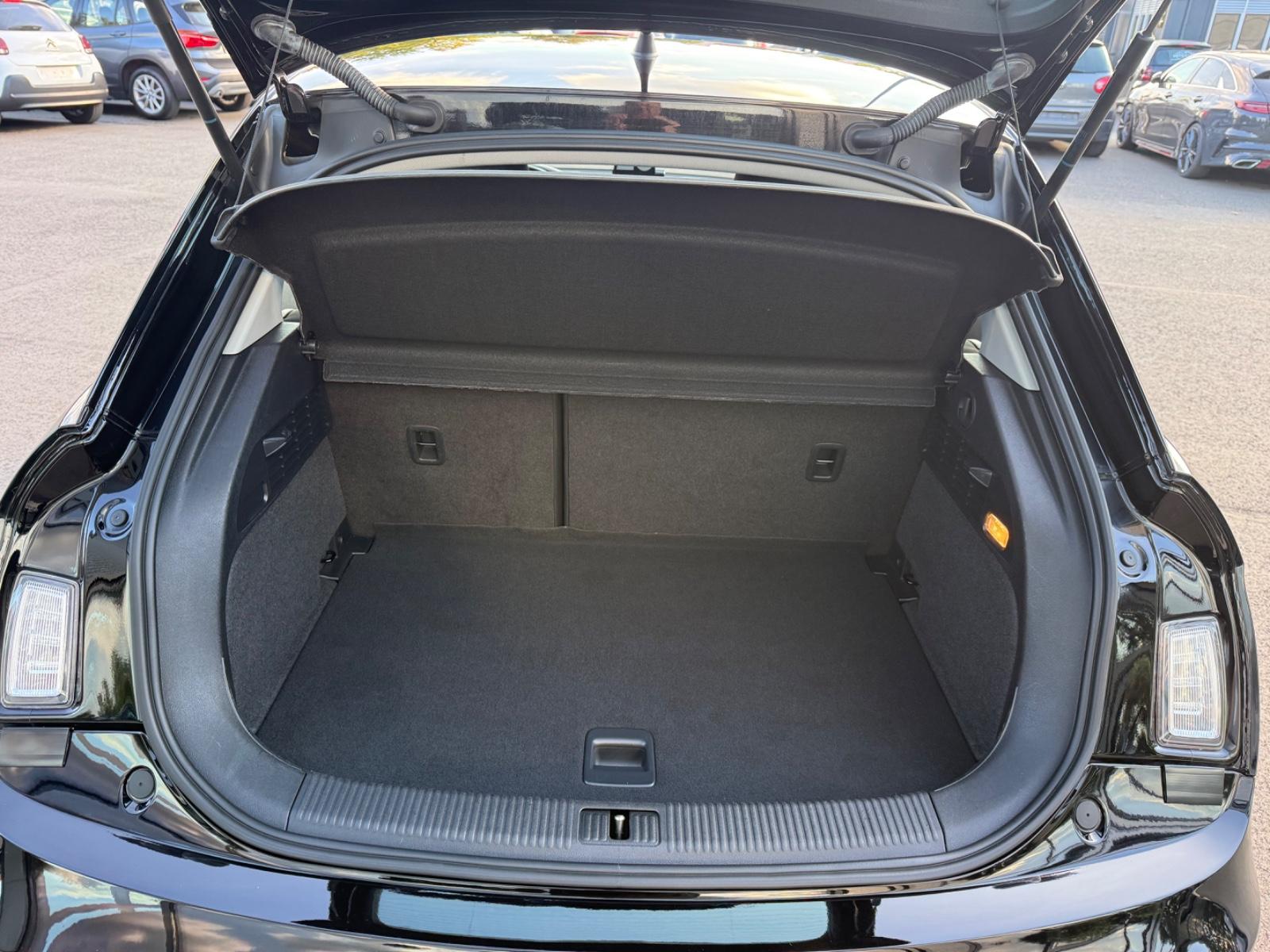 Audi A1 Sportback Ultra Sport*SHZ*TEMP*FSP*USB*HU NEU
