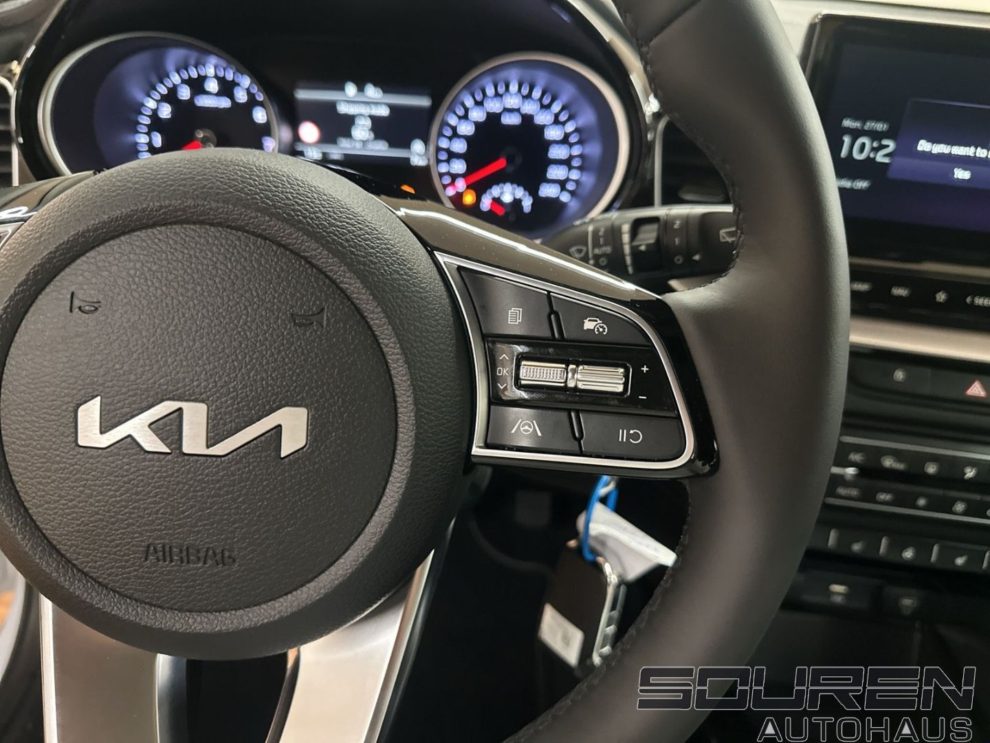 Fahrzeugabbildung Kia Ceed_sw 1.0 T-GDI Vision KOMF+ Navi + Apple CarP