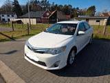 Toyota Camry XLE Hybrid 2013