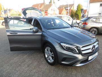 Mercedes-Benz GLA 200 CDId DPF 7G-Tronic (156)