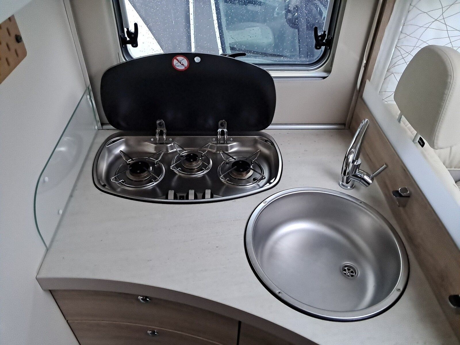 Fahrzeugabbildung Eura Mobil Profila T 720 QB Markise,Solar,Radio,Ahk,RFK