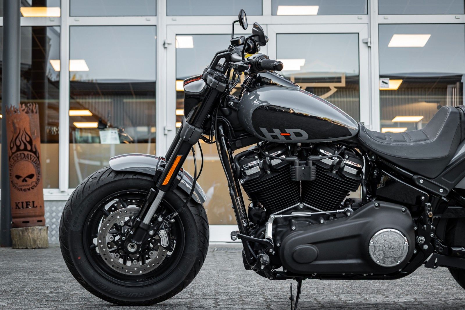 Fahrzeugabbildung Harley-Davidson FXFBS FAT BOB 114 CUI SOFTAIL - JEKILL&HYDE -