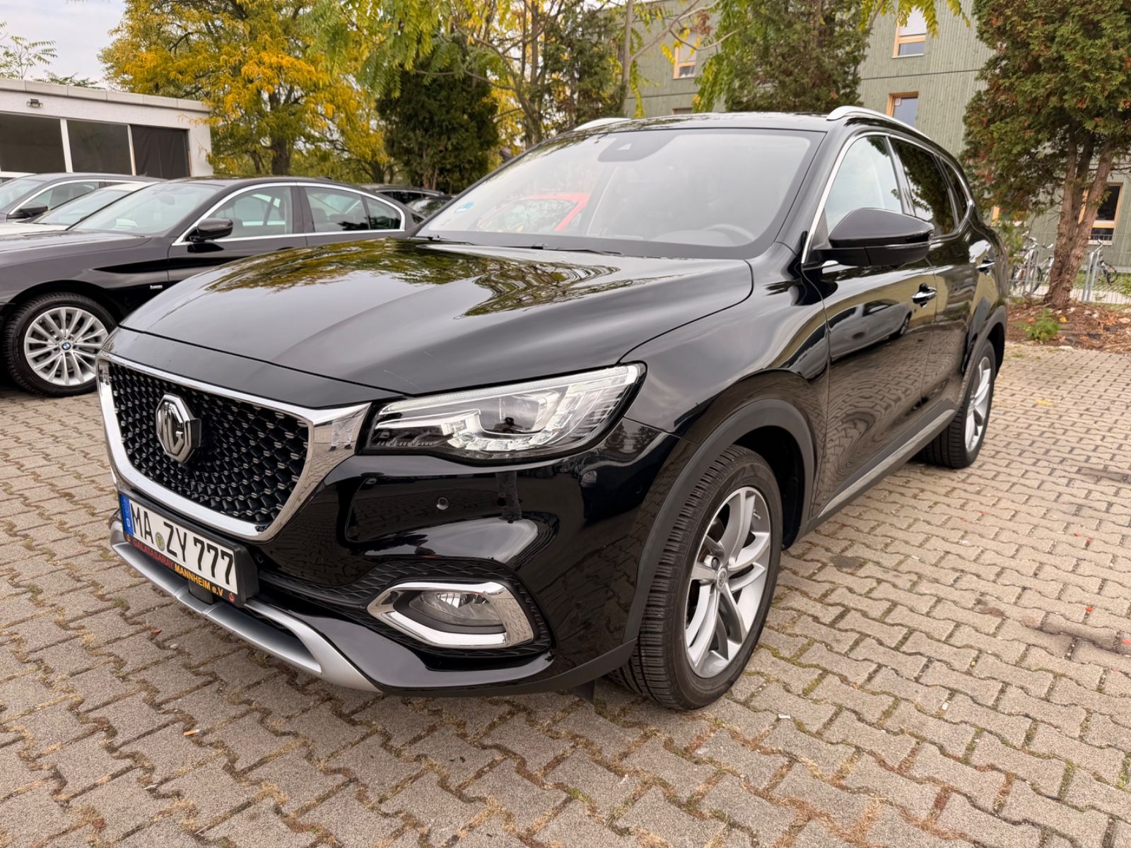 MG EHS Luxury PHEV/PANO/1 HAND/