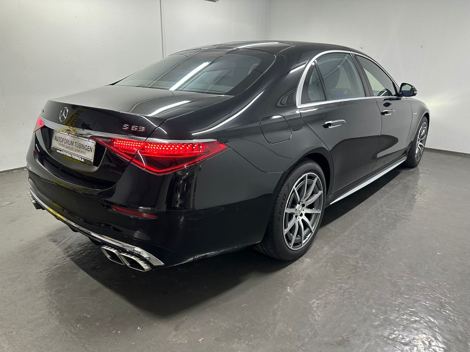 Fahrzeugabbildung Mercedes-Benz S 63 E Performance L *PANORAMA*FONDENTERTAINMENT