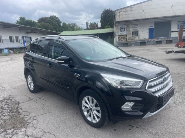 Ford Kuga Titanium  4 X4 TEL  01728666828