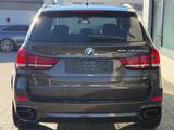 BMW X5 M50 d Spur Abstand Totw. Head Up Individual - BMW X5: 50i
