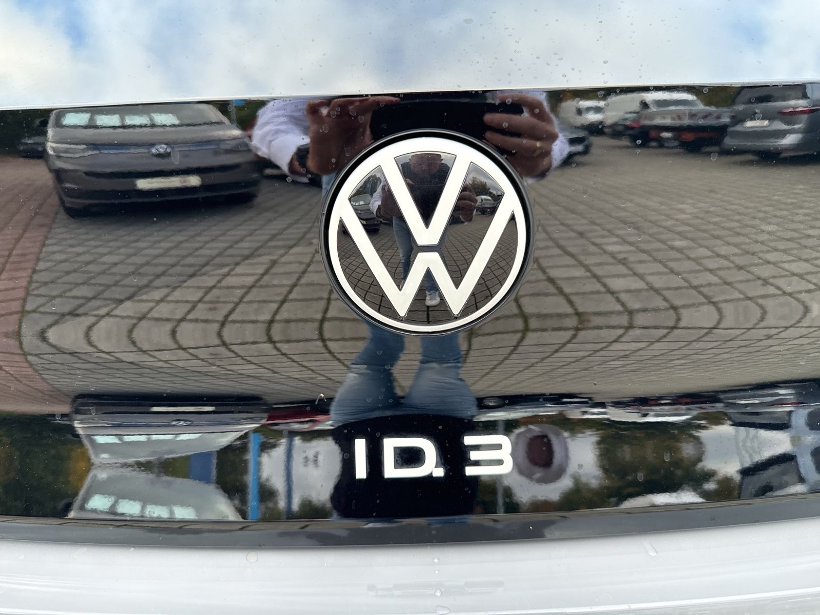 ID.3 Pro, Dach Kontrastfarbe, LED, Connect Plus,