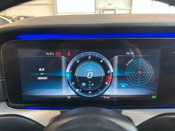 Mercedes-Benz E 200 d Limousine AMG-Line *Kamera*Totwinkel*SHZ