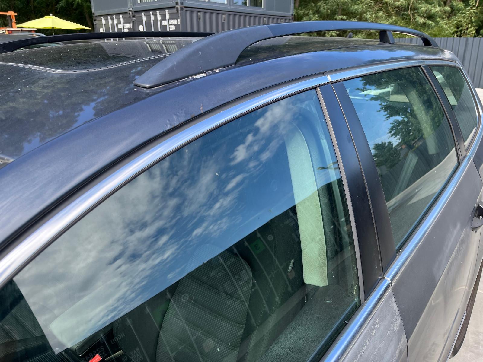 Volkswagen Passat 2010 — photo 10