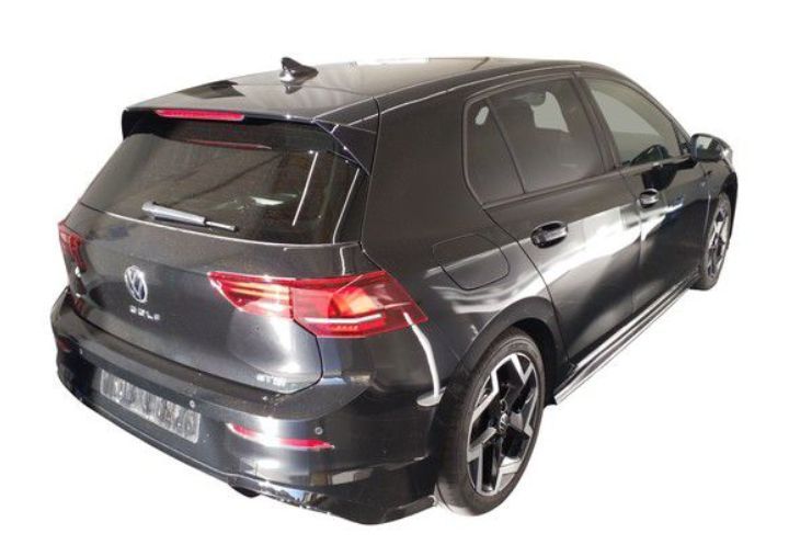 Volkswagen Golf VIII 1.5 eTSI DSG R-Line NAVI PANO foto 3