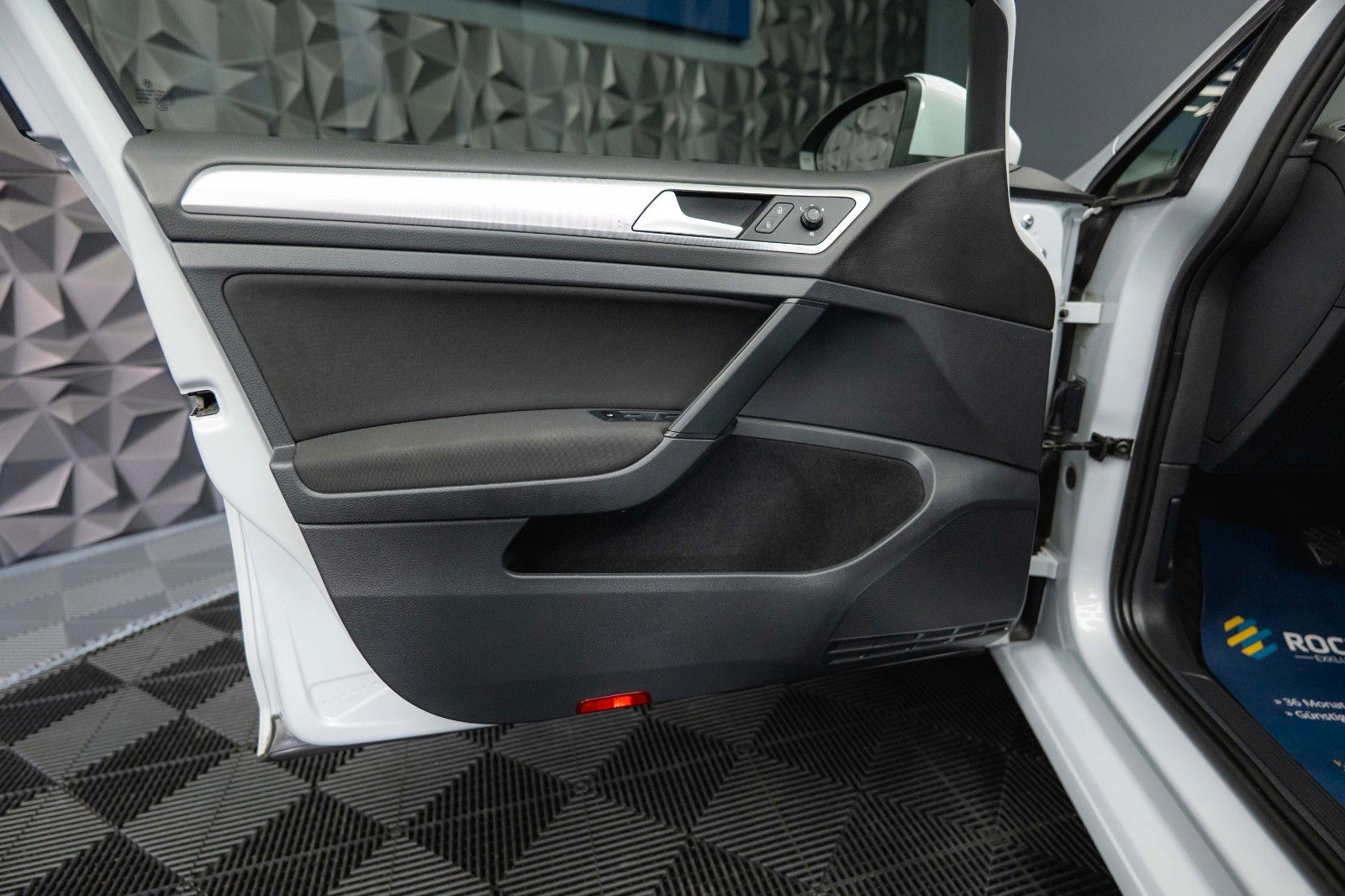 Fahrzeugabbildung Volkswagen Golf VII Variant Trendline *Perlmutt*Kamera*Navi