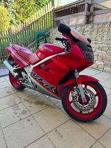 Honda VFR750 F  - HONDA VFR 750
