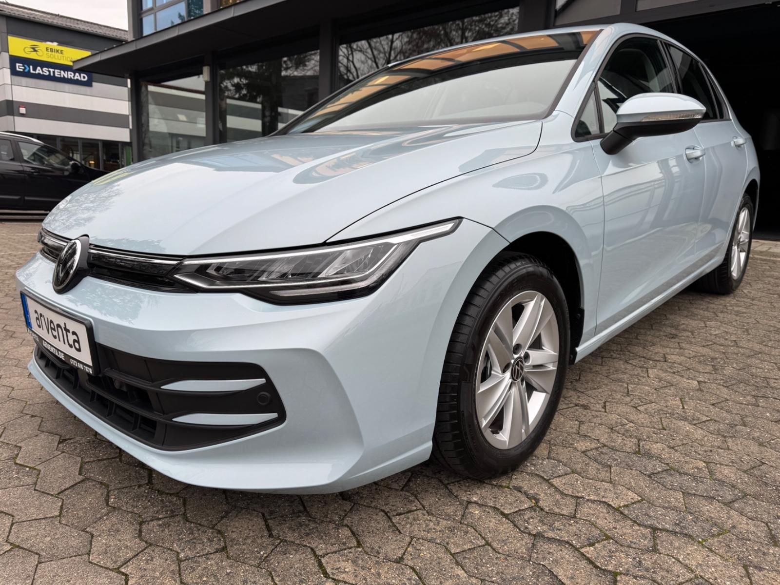 Volkswagen VIII LIM. 1.5 eTSI 116PS LIFE|ACC|SHZ|CAMERA|LED