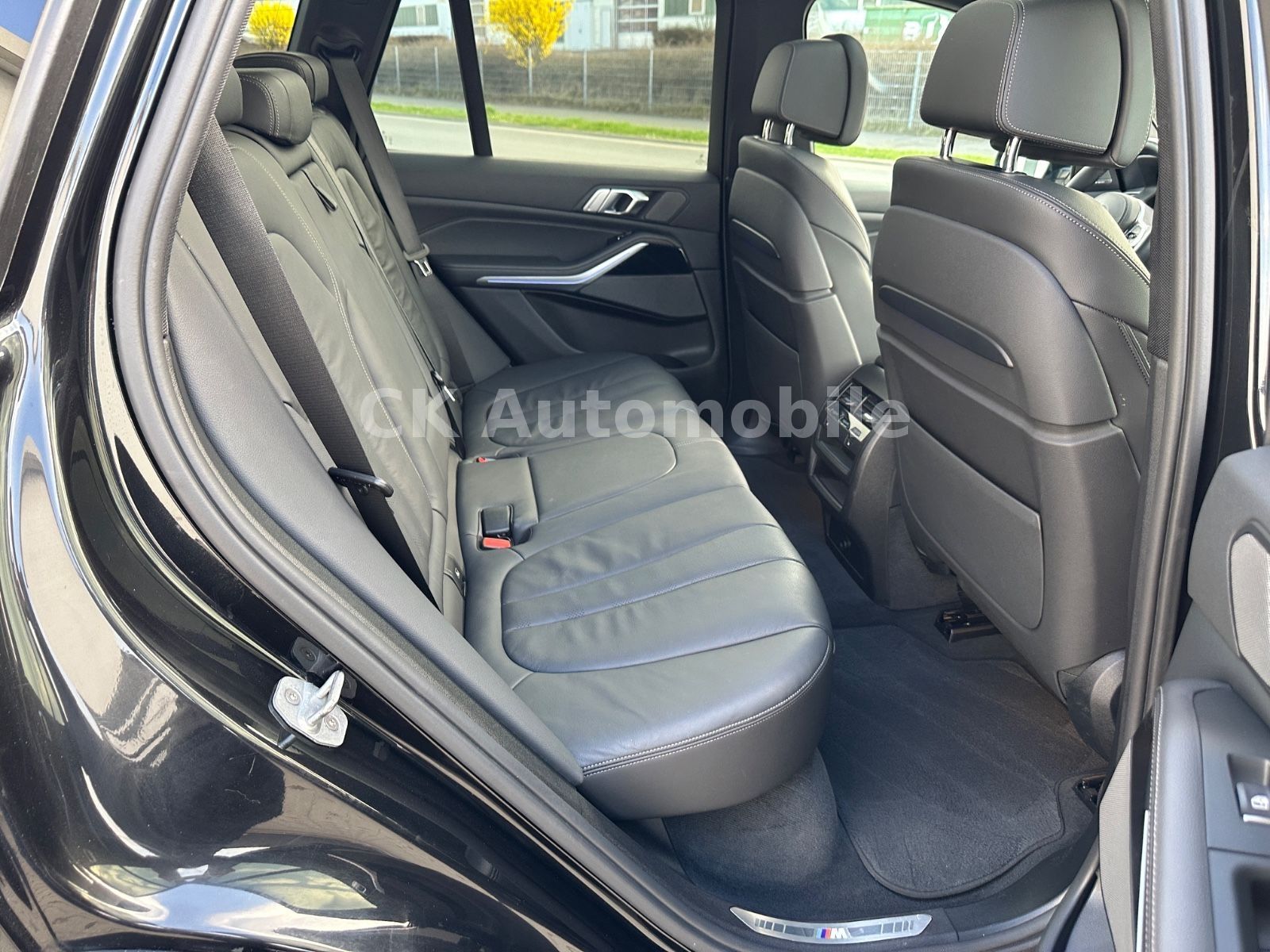 Fahrzeugabbildung BMW X5 xDrive 30d MSport/22Zoll/HeadUp/Pano/360°/AHK