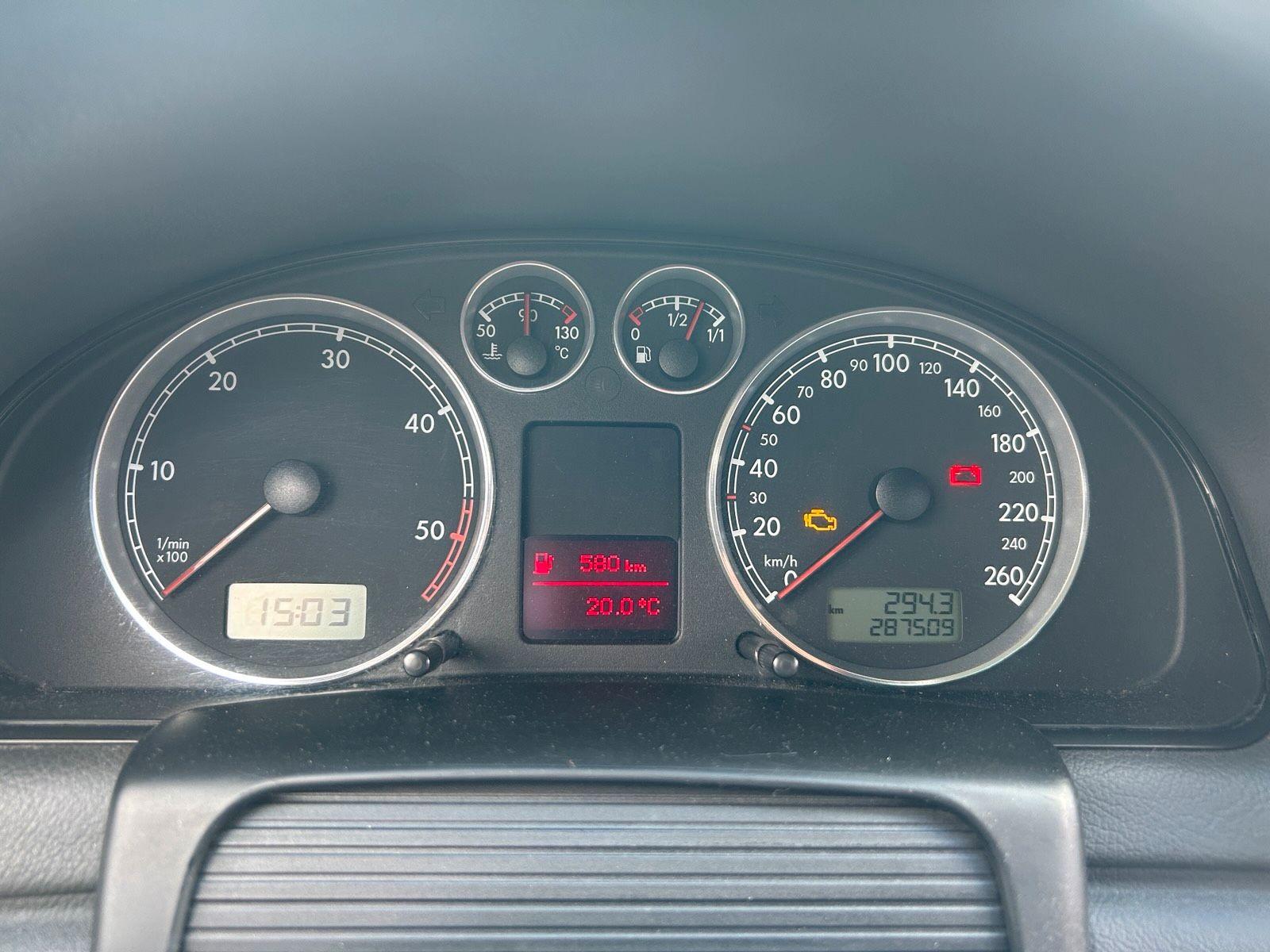 Volkswagen Passat 2004 — photo 8