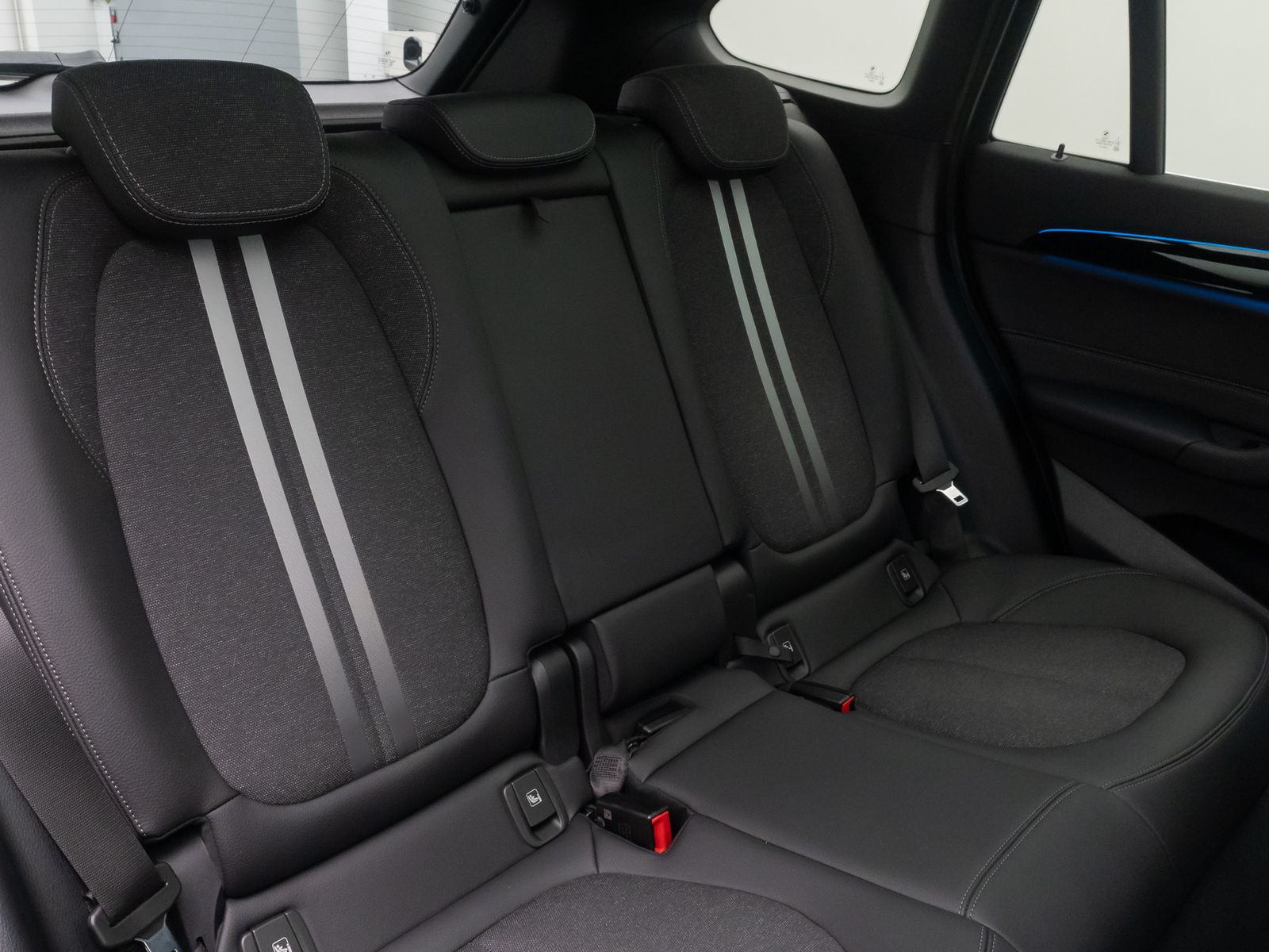 Fahrzeugabbildung BMW X1 xD25e Sport Line Kamera DAB Panorama H/K 18"