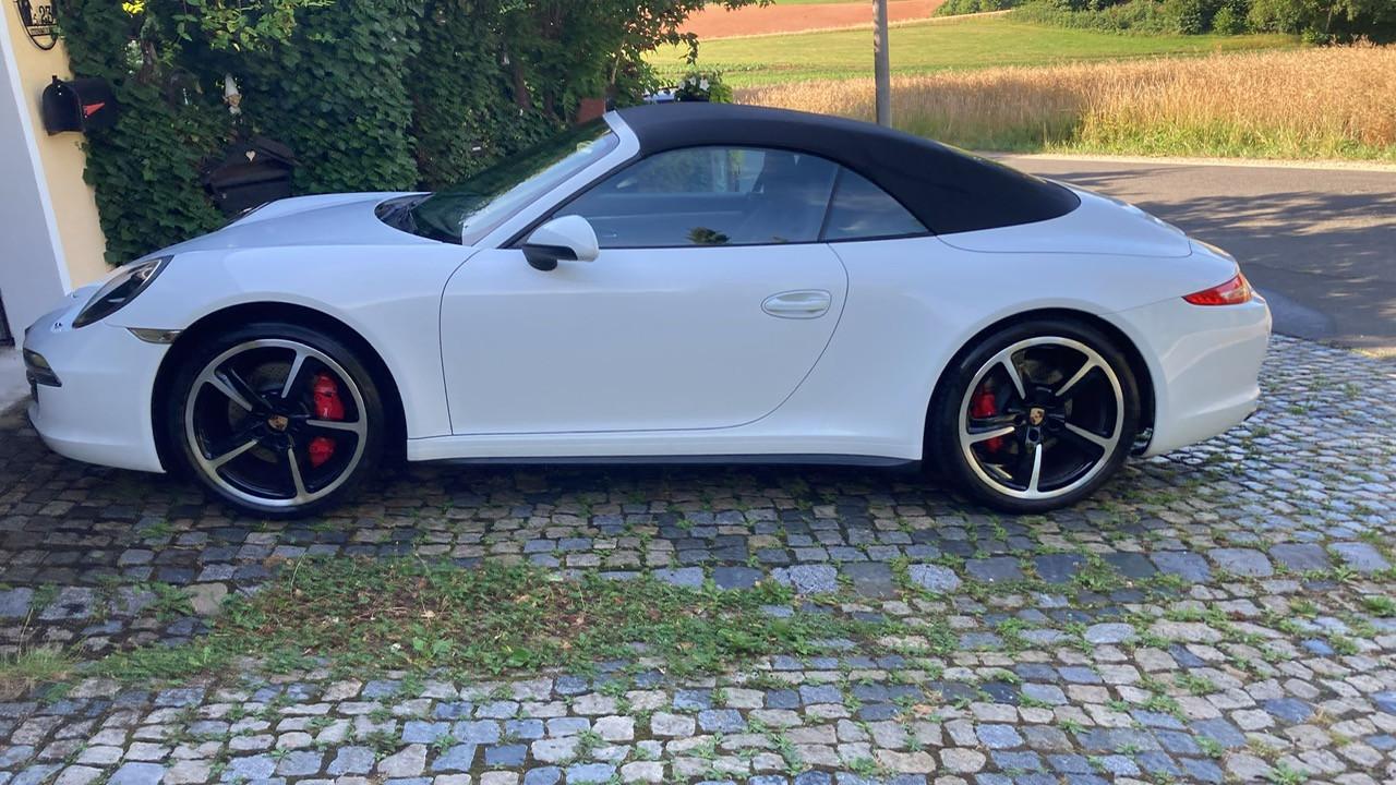 Porsche 911 Carrera 4 S Cabriolet