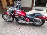 Honda Shadow Spirit 750 (RC53) Rot Sondermodell  - HONDA SHADOW 750
