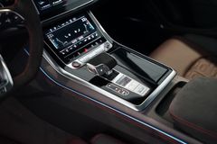 AUDI RSQ8 performance | Pano | 305 km/h | Nimbusgrau AUDI RSQ8 performance | Pano | 305 km/h | Nimbusgrau