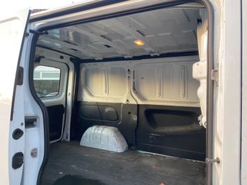 Opel Vivaro - 9