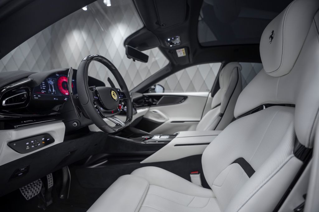 Purosangue BLACK/WHITE FULL CARBON PANORAMIC - Bild 13