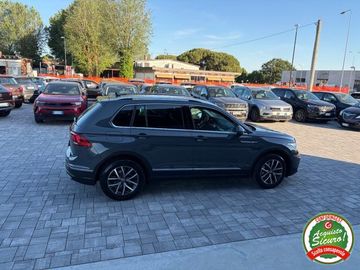 Volkswagen Tiguan - 8