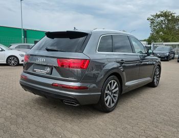 Audi Q7 - 5