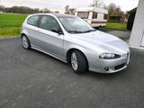 Alfa Romeo 147  Blackline  1,6 Twin Spark - Alfa Romeo 147 aus 2007