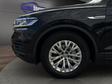 Volkswagen Touareg - 10