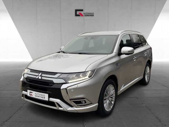 Mitsubishi Outlander Top Plug-in Hybrid 2.4 4WD Kamera