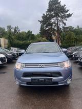 Mitsubishi Outlander PHEV Plus 4WD - Mitsubishi Outlander in Stuttgart
