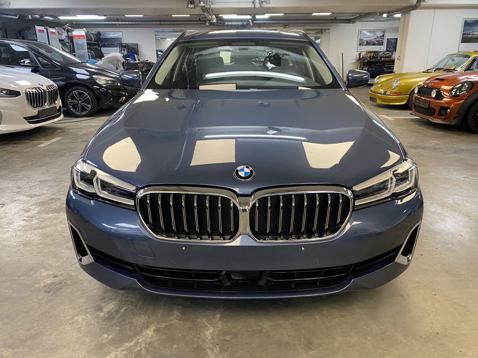 BMW 520 d Touring Luxury Line Standh. Driv. Ass.Prof foto 7