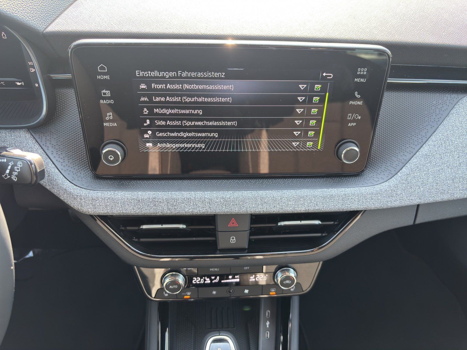 Fahrzeugabbildung SKODA Kamiq Balance 1,0 TSI 85 kW DSG AHK/MATRIX/RFK