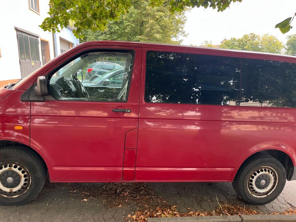 Volkswagen T5 Kombi