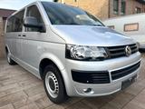 Volkswagen T5 Caravelle 7 Sitzplätze - Volkswagen T5 Caravelle: 7 Sitzer