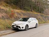 Toyota Avensis 2,0-l-D-4D Executive Touring Sports ... - Toyota Avensis mit Panoramadach