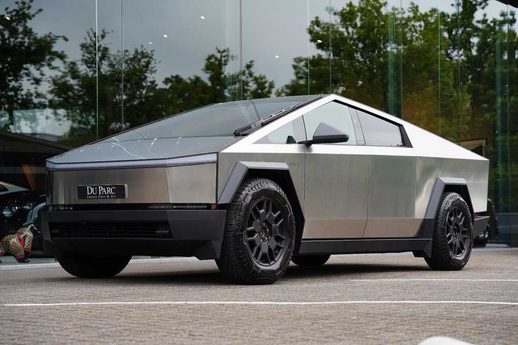 Tesla Andere