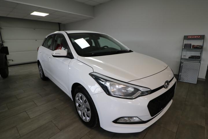 Hyundai i20 PDC H Sitzheizung Allwetterreifen