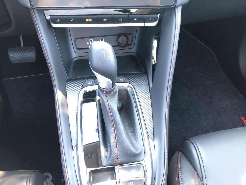 Fahrzeugabbildung MG ZS ICE 1.0T-GDI Luxury *Automatik*