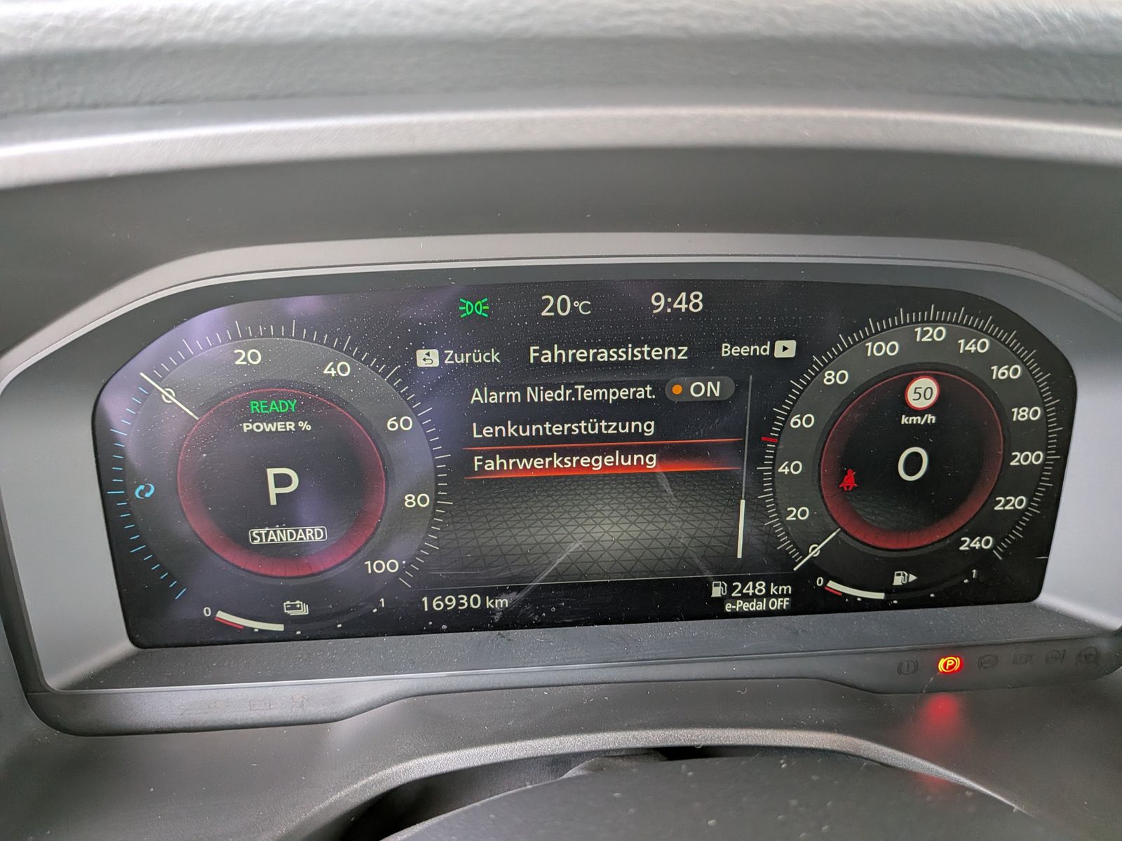 Fahrzeugabbildung Nissan X-Trail 1.5 e-Power e-4 Tekna Bose HUD LED+ 20"