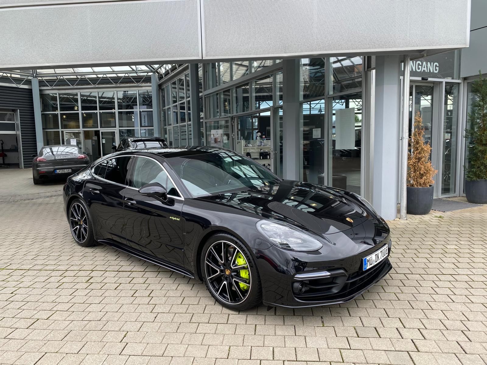 PORSCHE Panamera 4 E-Hybrid-Approved-Erste Hand-Service 