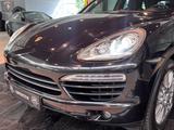 Porsche Cayenne Kamera Bi-Xenon Sihzg PASM Tempo PCM AHK - Porsche Cayenne aus 2011 mit Diesel-Antrieb