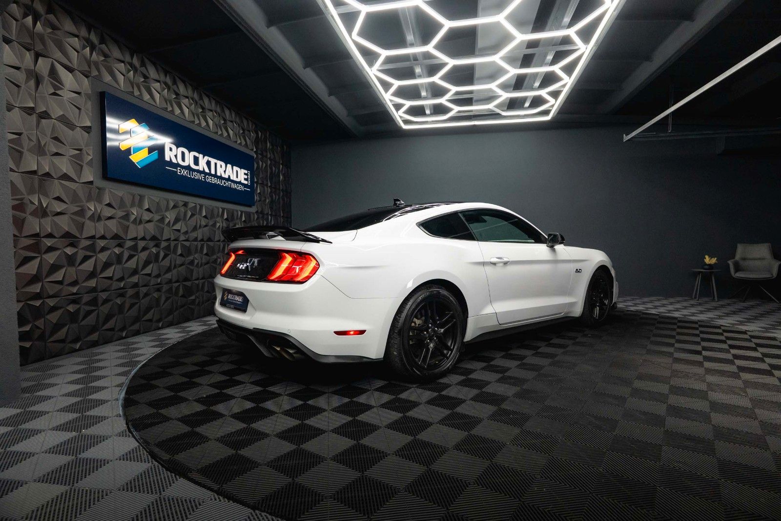 Fahrzeugabbildung Ford Mustang Shelby GT 500 5.0 V8 Performance PREMIUM