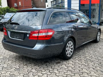 Mercedes E 220 - 4
