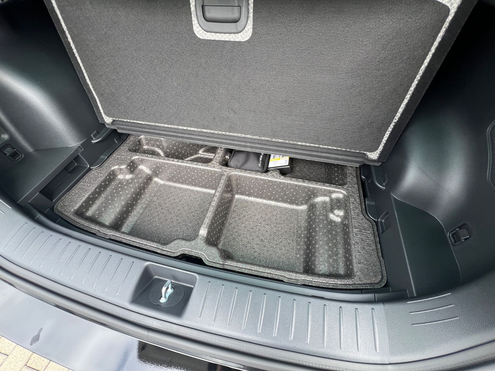 Fahrzeugabbildung Kia SPORTAGE 1.6T AWD DCT GTL SD GD DRI SOUND MJ 25