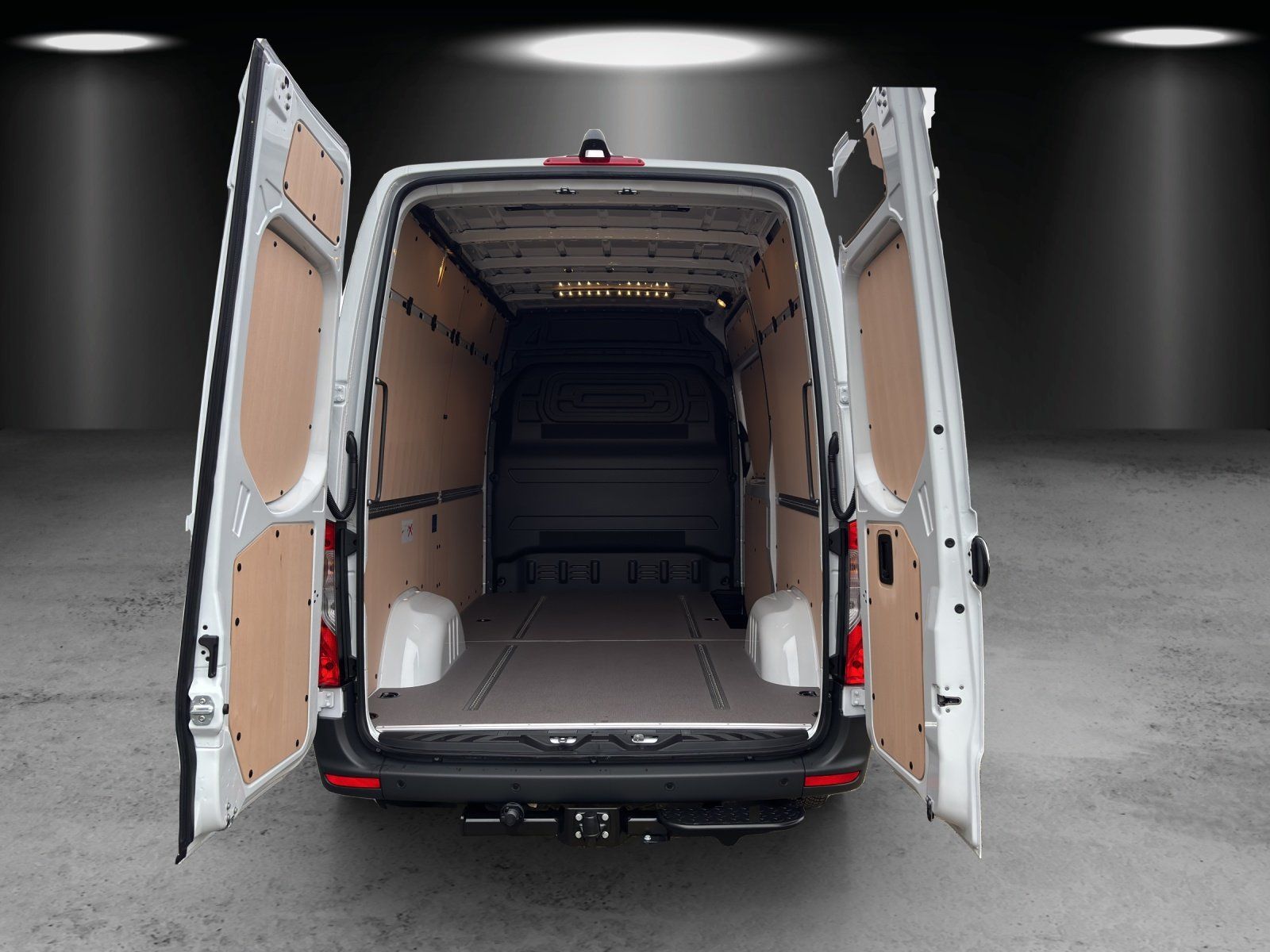 Fahrzeugabbildung Mercedes-Benz Sprinter 315 CDI Kasten PRO Holzfubo AHK RFK RS