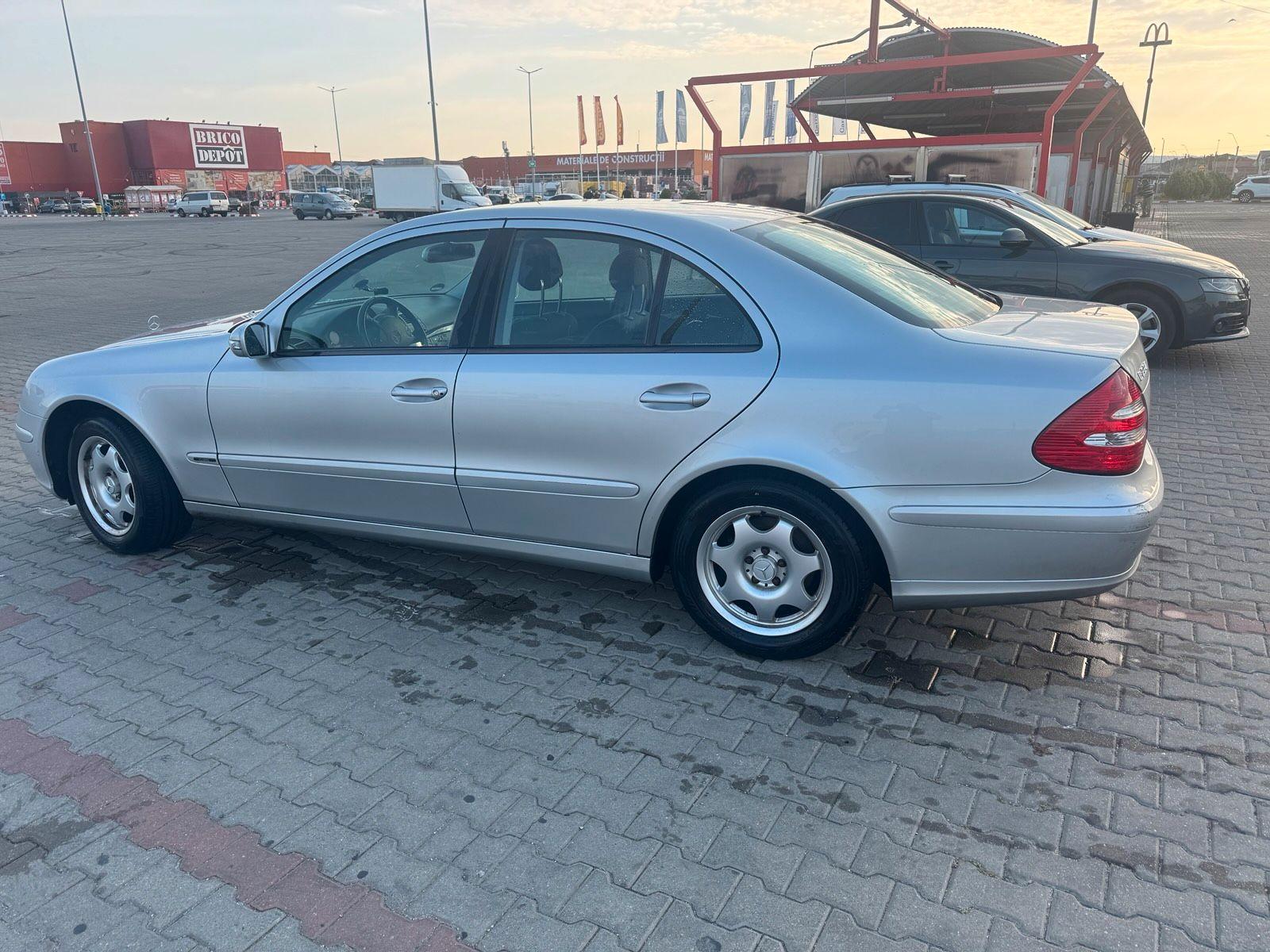Mercedes-Benz E 220