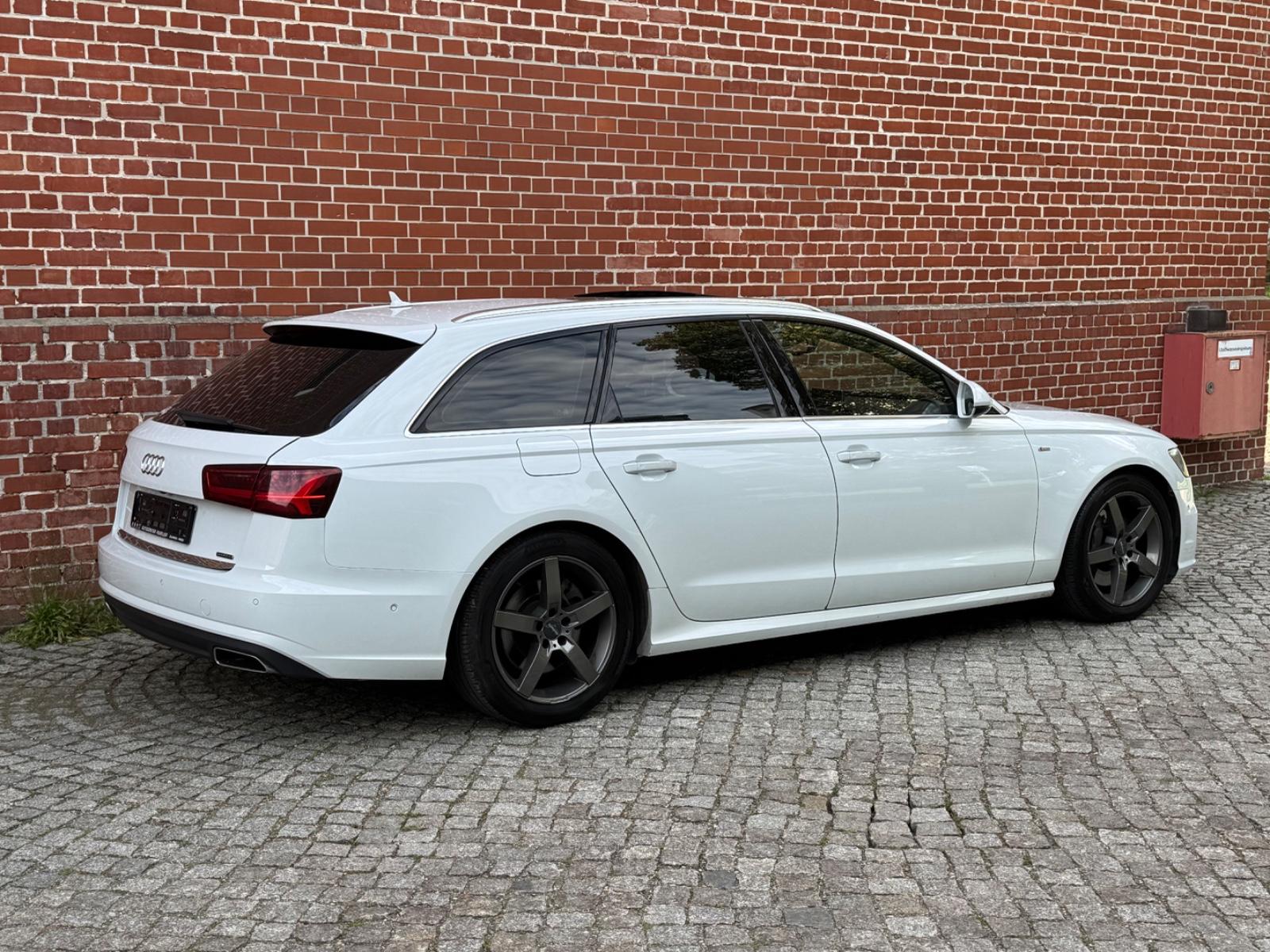 Audi A6 Avant S-line 3.0 TDI 218ch - Toi ouvrant panoramique - Alcantara - Carnet entretien - Pneus toutes saisons - Hayon éléctrique