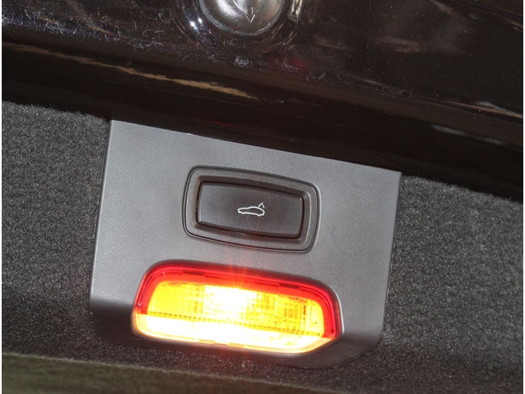 Fahrzeugabbildung Porsche Cayenne Diesel 2. Hand*Pano*Standheizung*21 Zoll