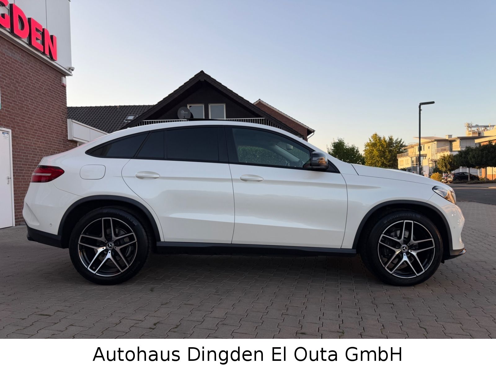Mercedes-Benz GLE 350d Coupe 4Matic AMG Line foto 6